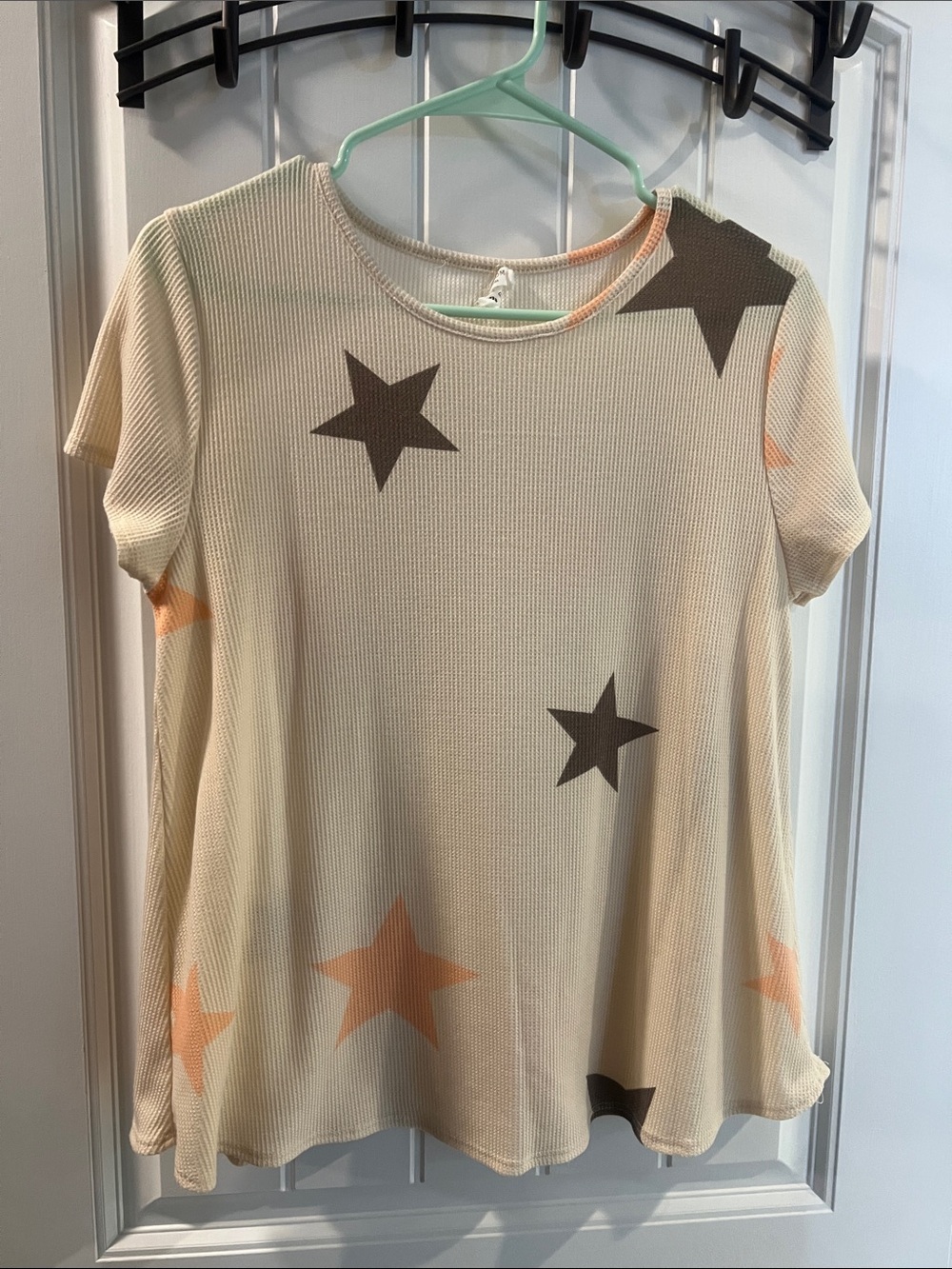 Women’s Cream Star-Print Short Sleeve Tee